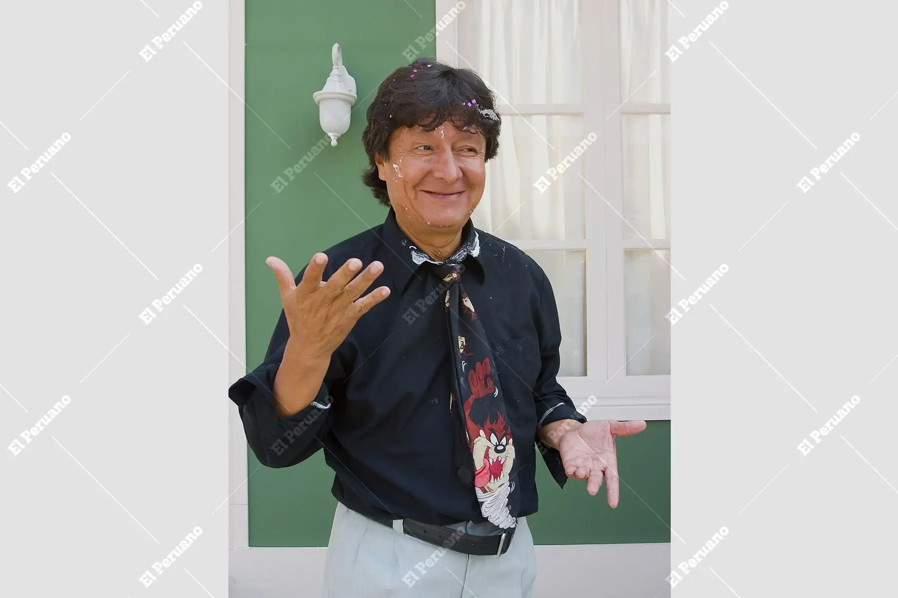 Lima - 2 mayo 2007 / El actor Adolfo Chuiman durante la grabación de un capítulo de la serie Así es la vida. Foto: Diario Oficial El Peruano / Alberto Orbegoso