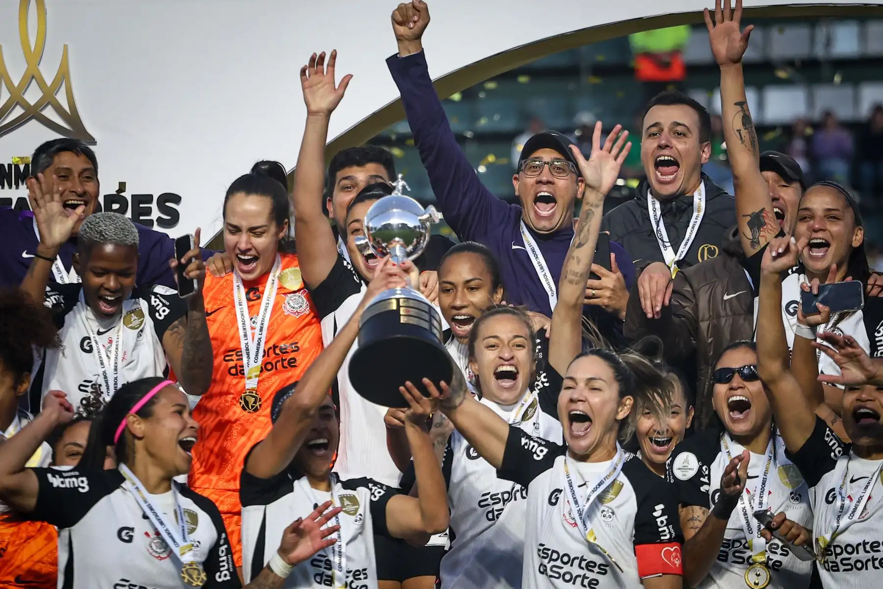Corinthians de Brasil se consagró campeón de la Copa Libertadores 2025 femenina al vencer al colombiano Deportivo Cali por 5-3 en los penales, tras el empate sin goles en la final disputada en el estadio Florencio Sola, en Banfield, en el sur de Buenos Aires. Foto: ANDINA