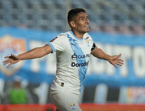 Irven Ávila le dio el triunfo al Cristal ante Deportivo Garcilaso