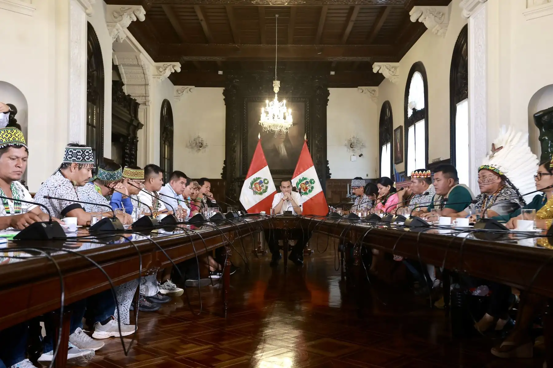 Presidente José Jerí Oré lideró reunión con representantes de comunidades nativas de la Amazonía.
Foto: ANDINA/Prensa Presidencia