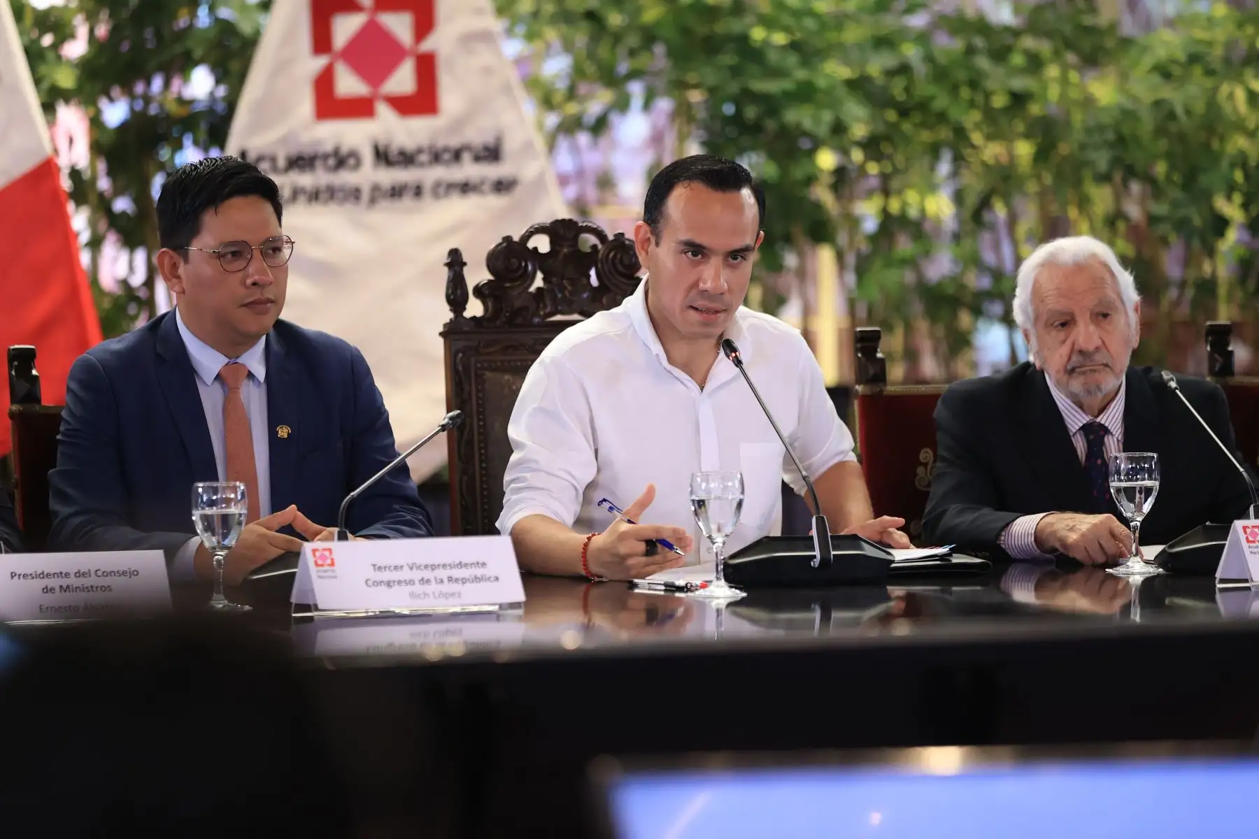 El presidente de la república, José Jerí Oré, lidera en Palacio de Gobierno la 134.° sesión del Acuerdo Nacional. Foto: ANDINA/ Jhonel Rodríguez