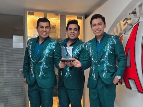 Orquesta Candela gana Premios Unidad en Latin Music Awards en Nueva York.
