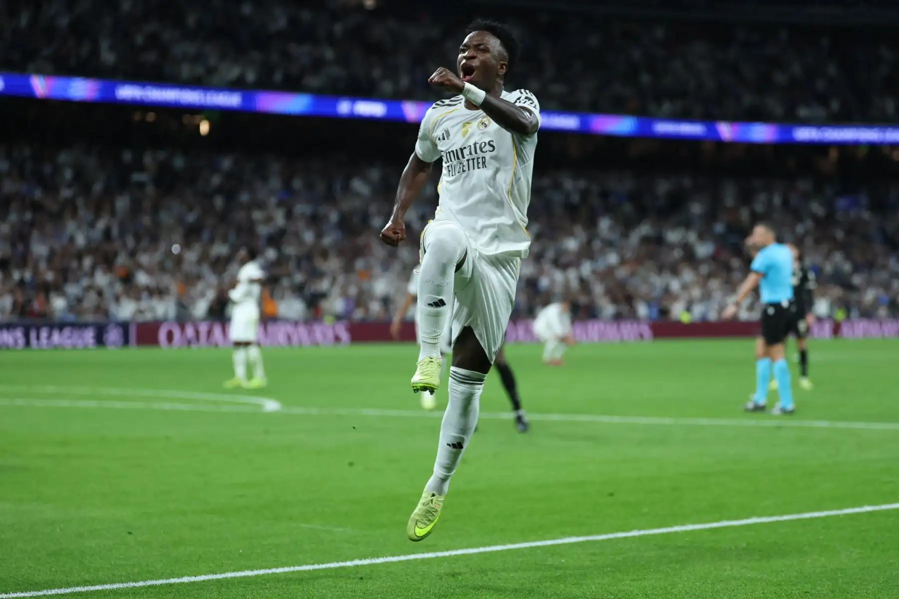 El delantero brasileño del Real Madrid, Vinicius Junior, reacciona durante el partido de la tercera jornada de la fase de liga de la UEFA Champions League entre el Real Madrid CF y la Juventus en el estadio Santiago Bernabéu de Madrid.
Foto: AFP