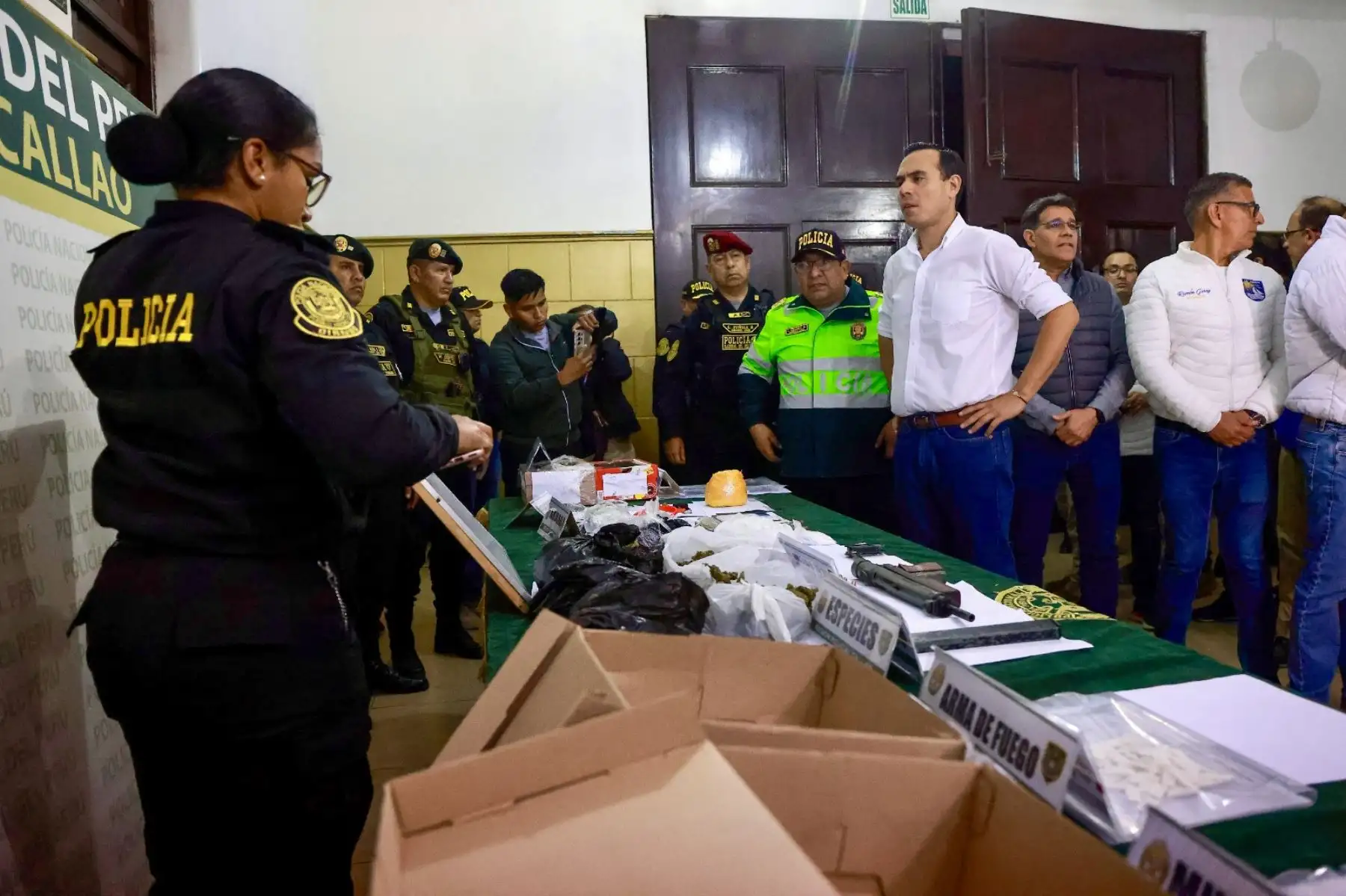 El presidente de la república, José Jerí Oré, lideró un operativo nocturno en el Callao en el marco del estado de emergencia decretado en Lima y el primer puerto para combatir la inseguridad ciudadana. Foto: ANDINA/ Prensa Presidencia