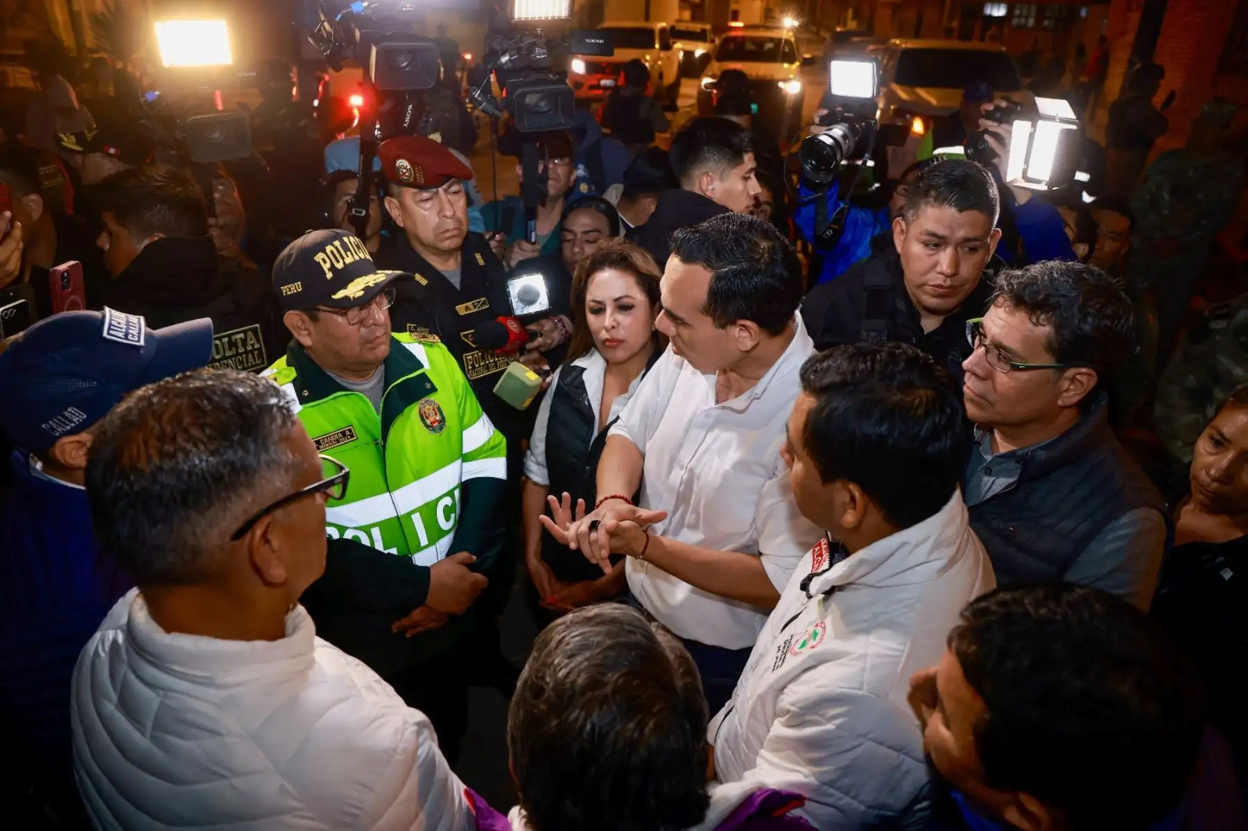 El presidente de la república, José Jerí Oré, lideró un operativo nocturno en el Callao en el marco del estado de emergencia decretado en Lima y el primer puerto para combatir la inseguridad ciudadana. Foto: ANDINA/ Prensa Presidencia