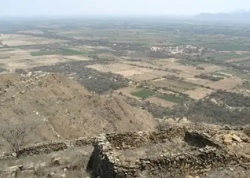 La Dirección de Cultura de Lambayeque convocó a la población local a participar de la jornada de limpieza en el parque arqueológico de Batán Grande.