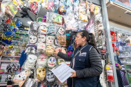 Halloween: Municipalidad de Surco y DIRIS Lima Sur realizan operativo contra máscaras y productos tóxicos. Foto: Difusión