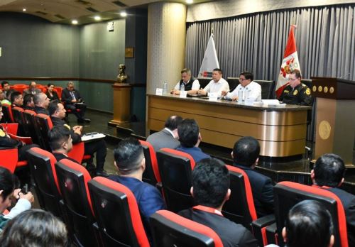 "El Mininter y la Policía del Perú estamos plenamente comprometidos con dotar de tecnología a nuestras fuerzas policiales. La lucha contra el delito exige modernidad e inteligencia; por eso, estamos cerrando las brechas tecnológicas que por años han limitado la capacidad operativa", manifestó el ministro. 