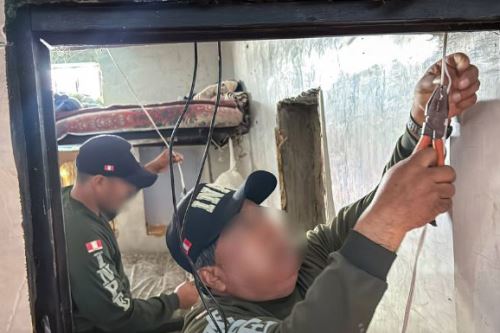 Esta medida tiene como objetivo limitar el uso de dispositivos electrónicos no autorizados que podrían encontrarse ocultos al interior del centro penitenciario, fortaleciendo así las acciones de control, seguridad y orden dentro de los penales.ANDINA/Difusión