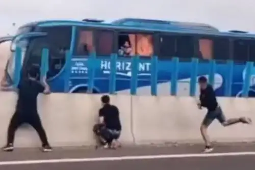 Antes del partido entre la U de Chile y Lanús en el Estadio Nacional de Santiago se registraron actos vandálicos.