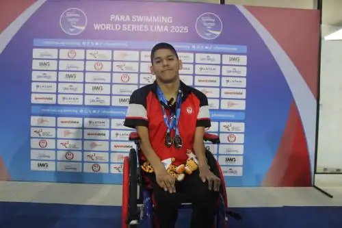 Isaías Sono consiguió la medalla de oro y plata en el Para natación Lima 2025. Foto: Daniel Roa