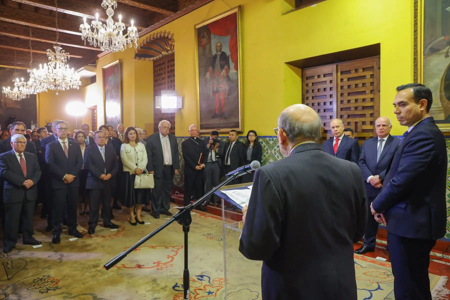 En el Palacio de Torre Tagle, el presidente José Jerí Oré y el canciller Hugo de Zela recibieron el saludo protocolar del Cuerpo Diplomático acreditado en el país. Foto: ANDINA/Prensa Presidencia En el Palacio de Torre Tagle, el presidente José Jerí Oré y el canciller Hugo de Zela recibieron el saludo protocolar del Cuerpo Diplomático acreditado en el país. Foto: ANDINA/Prensa Presidencia