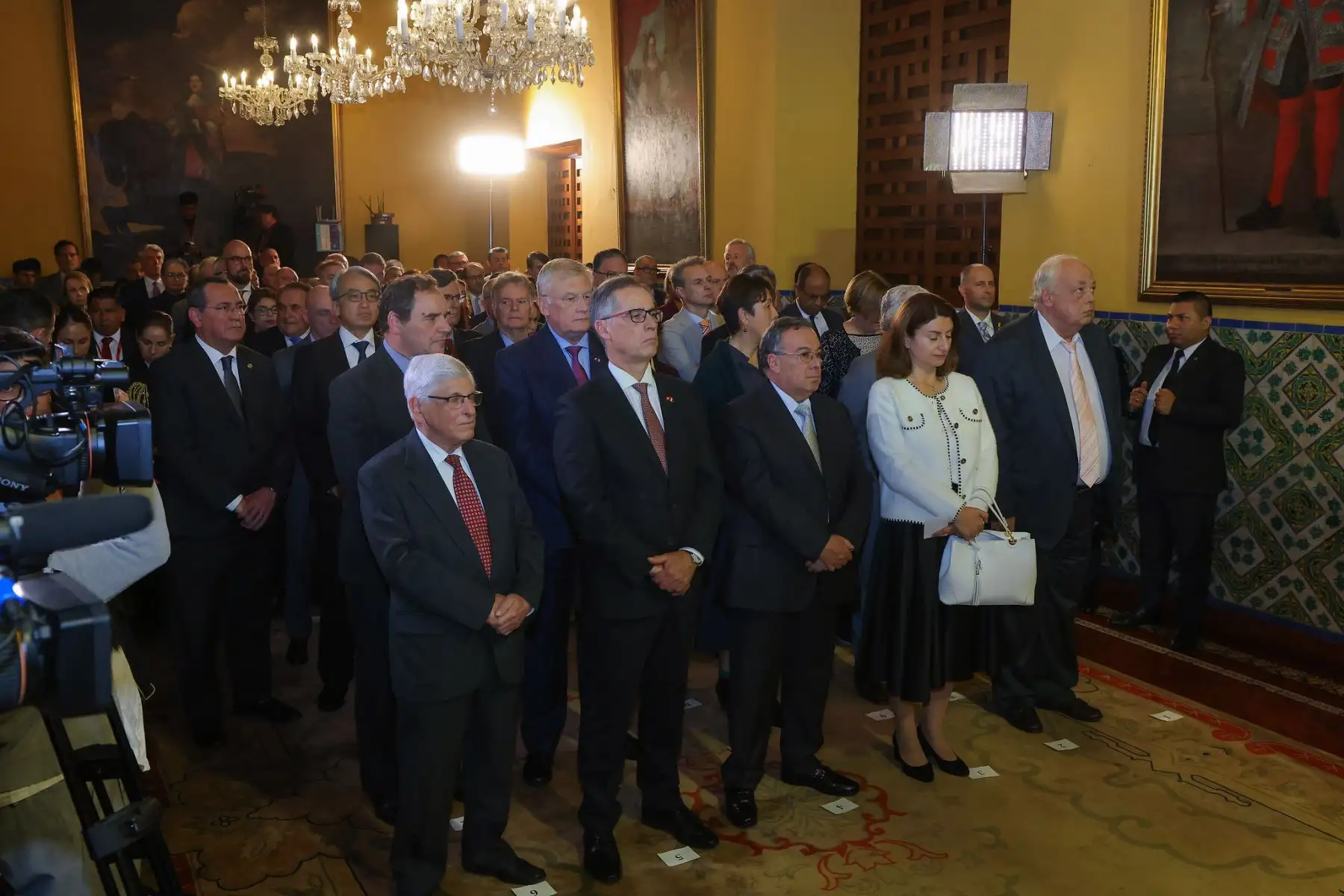 En el Palacio de Torre Tagle, el presidente José Jerí Oré y el canciller Hugo de Zela recibieron el saludo protocolar del Cuerpo Diplomático acreditado en el país. Foto: ANDINA/Prensa Presidencia En el Palacio de Torre Tagle, el presidente José Jerí Oré y el canciller Hugo de Zela recibieron el saludo protocolar del Cuerpo Diplomático acreditado en el país. Foto: ANDINA/Prensa Presidencia