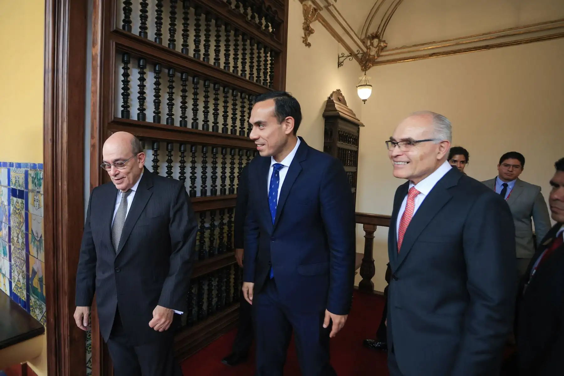 En el Palacio de Torre Tagle, el presidente José Jerí Oré y el canciller Hugo de Zela recibieron el saludo protocolar del Cuerpo Diplomático acreditado en el país. Foto: ANDINA/Prensa Presidencia En el Palacio de Torre Tagle, el presidente José Jerí Oré y el canciller Hugo de Zela recibieron el saludo protocolar del Cuerpo Diplomático acreditado en el país. Foto: ANDINA/Prensa Presidencia