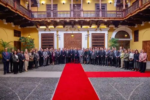 Presidente José Jerí recibe el saludo del Cuerpo Diplomático acreditado en el Perú