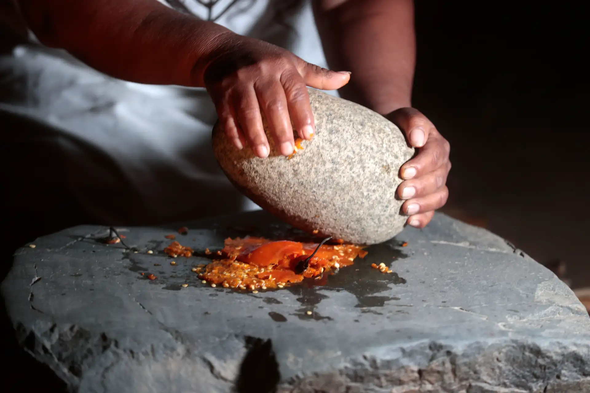 Caral Raymi, Se inicia la ceremonia tradicional en el altar del fuego ubicado a la falda del cerro Gozne Foto: ANDINA/Vidal Tarqui Caral Raymi, Se inicia la ceremonia tradicional en el altar del fuego ubicado a la falda del cerro Gozne Foto: ANDINA/Vidal Tarqui