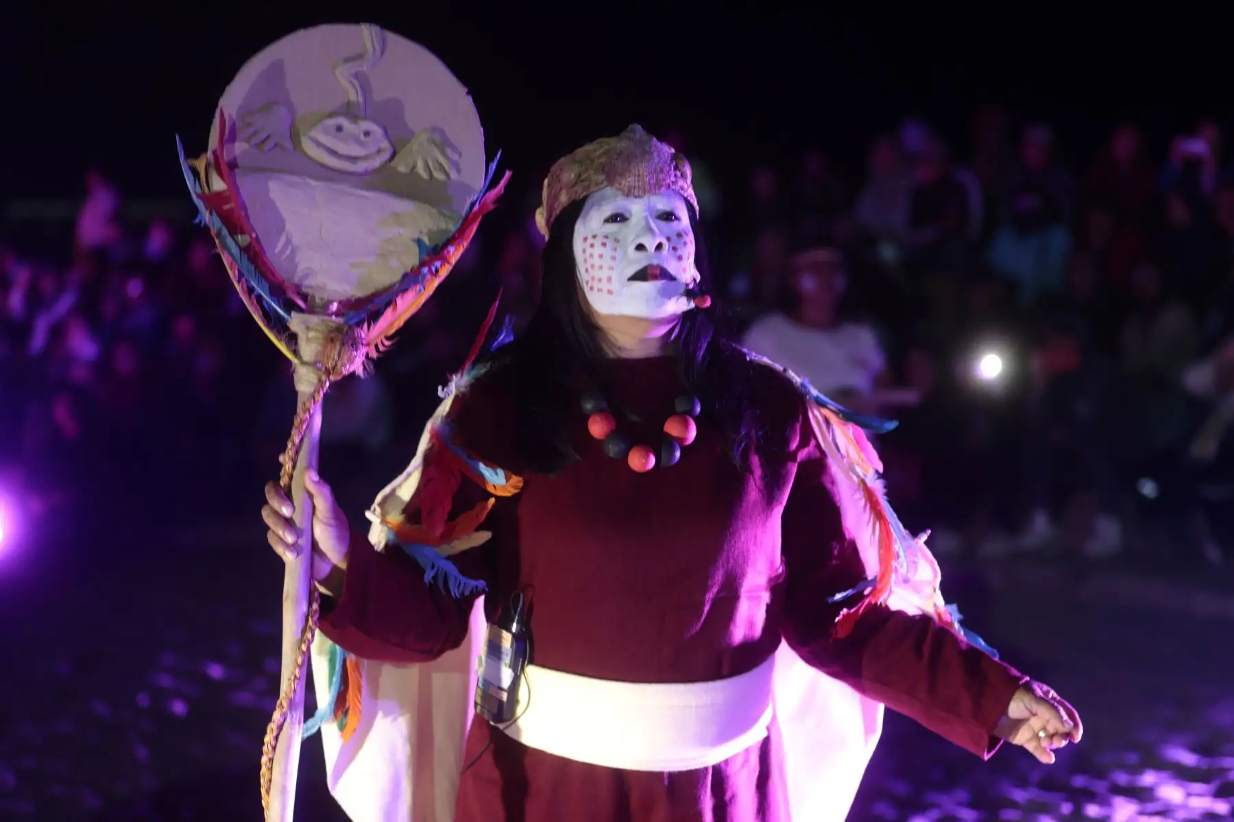 Caral Raymi, Se inicia la ceremonia tradicional en el altar del fuego ubicado a la falda del cerro Gozne Foto: ANDINA/Vidal Tarqui Caral Raymi, Se inicia la ceremonia tradicional en el altar del fuego ubicado a la falda del cerro Gozne Foto: ANDINA/Vidal Tarqui