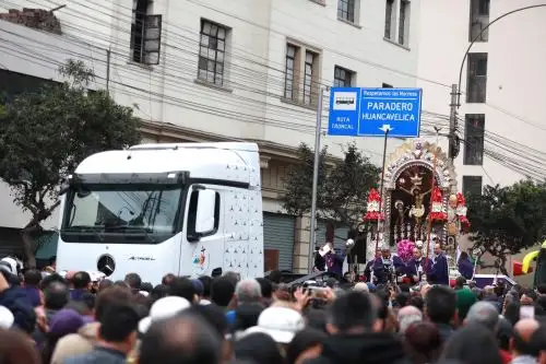 La imagen del Señor de los Milagros visitará las calles del Callao este domingo 26. Foto : ANDINA 