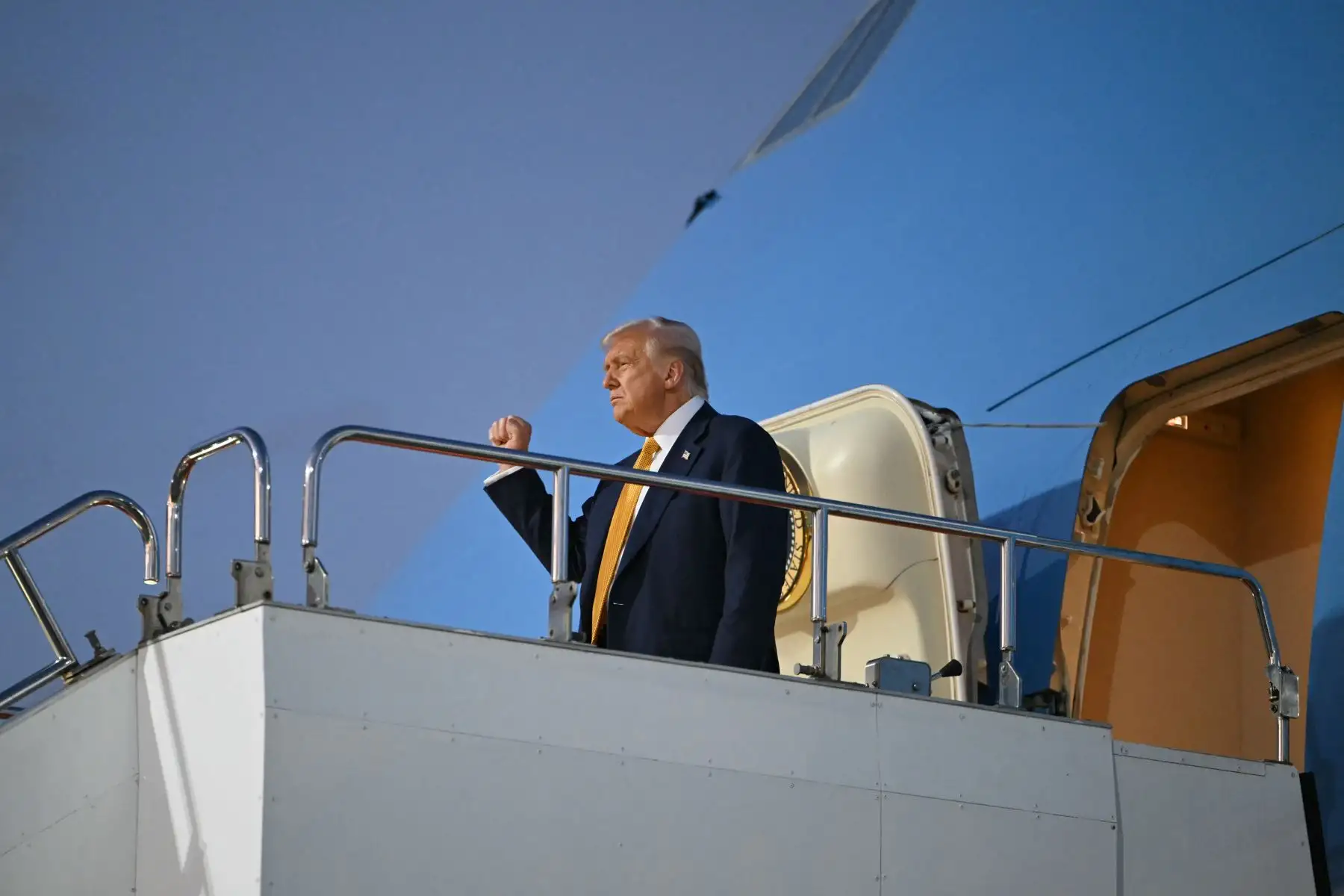 Donald Trump llegó a Japón el 27 de octubre, la siguiente etapa de una gira por Asia que podría ver al presidente de Estados Unidos y a Xi Jinping de China poner fin a la dura guerra comercial entre las economías más grandes del mundo. Foto: AFP Donald Trump llegó a Japón el 27 de octubre, la siguiente etapa de una gira por Asia que podría ver al presidente de Estados Unidos y a Xi Jinping de China poner fin a la dura guerra comercial entre las economías más grandes del mundo. Foto: AFP