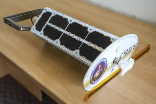 El equipo ha sido responsable del desarrollo de los componentes electrónicos clave del satélite, como las placas electrónicas, demostrando su capacidad para desarrollar tecnología integrada para la detección de desastres ecológicos desde el espacio.