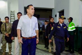 President Jose Jeri inspects police stations in Lima. ANDINA/Prensa Presidencia
