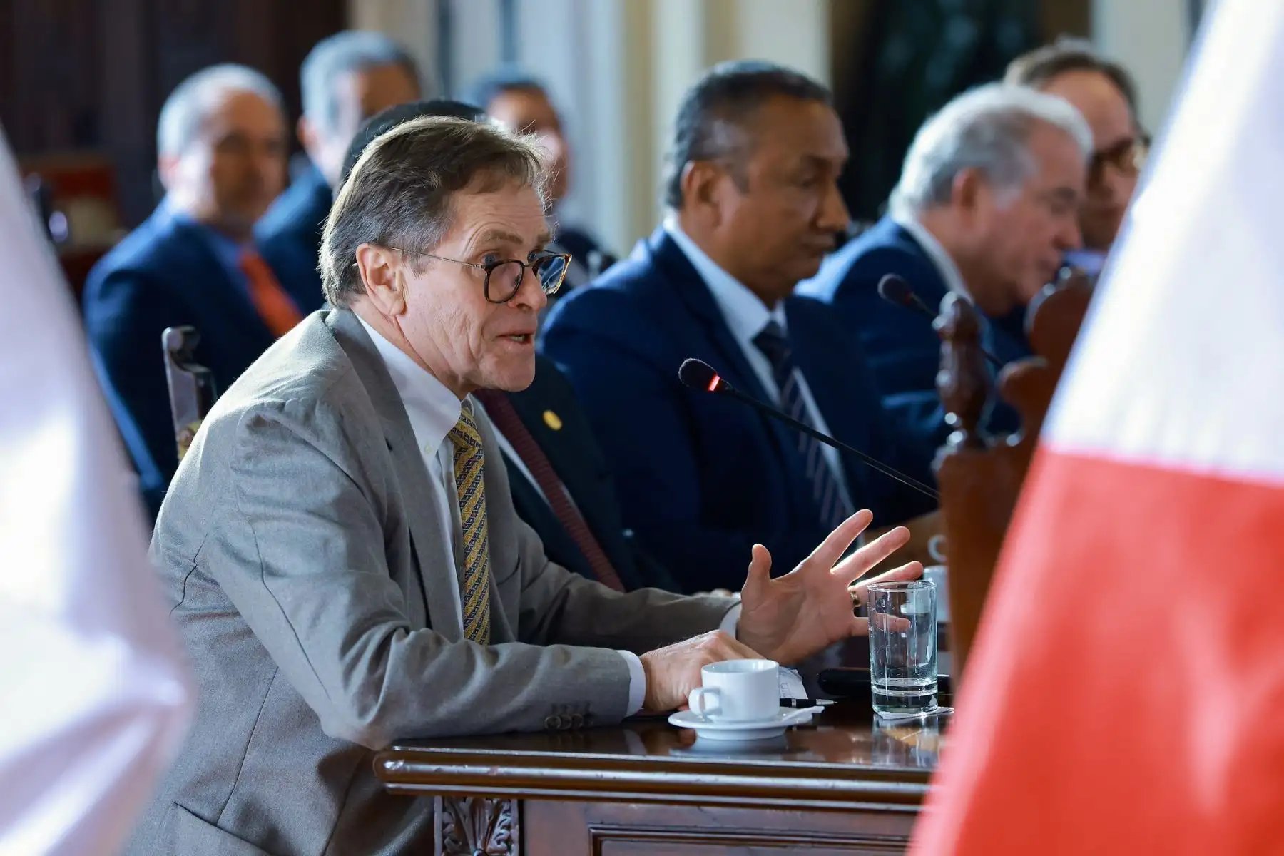 Presidente José Jerí participa en la Mesa de trabajo denominada “Desburocratización: Eliminación de barreras burocráticas municipales en fiscalización de centros comerciales”. Foto: ANDINA/Prensa Presidente José Jerí participa en la Mesa de trabajo denominada “Desburocratización: Eliminación de barreras burocráticas municipales en fiscalización de centros comerciales”. Foto: ANDINA/Prensa