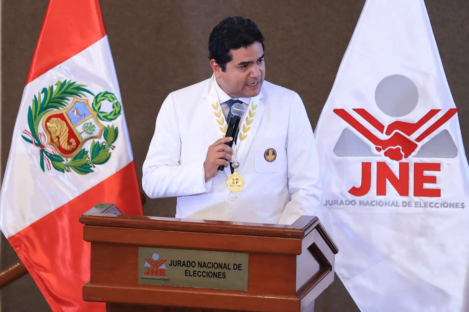 La iniciativa "Liga de la Democracia por un Voto Informado", promovida por el JNE, busca contribuir al fortalecimiento de un ciudadania informada y fomentar el ejercicio responsable del sufragio. Foto: ANDINA/Jhonel Rodríguez Robles La iniciativa "Liga de la Democracia por un Voto Informado", promovida por el JNE, busca contribuir al fortalecimiento de un ciudadania informada y fomentar el ejercicio responsable del sufragio. Foto: ANDINA/Jhonel Rodríguez Robles