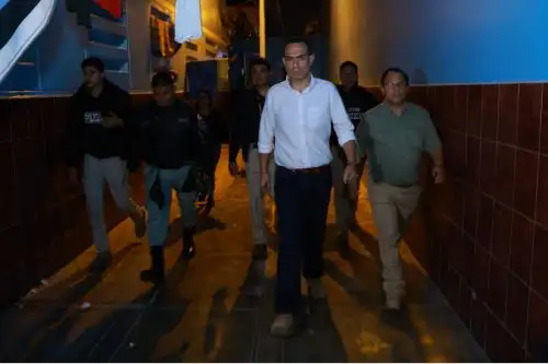 Presidente José Jerí lidera requisa en el penal Sarita Colonia, en el Callao.