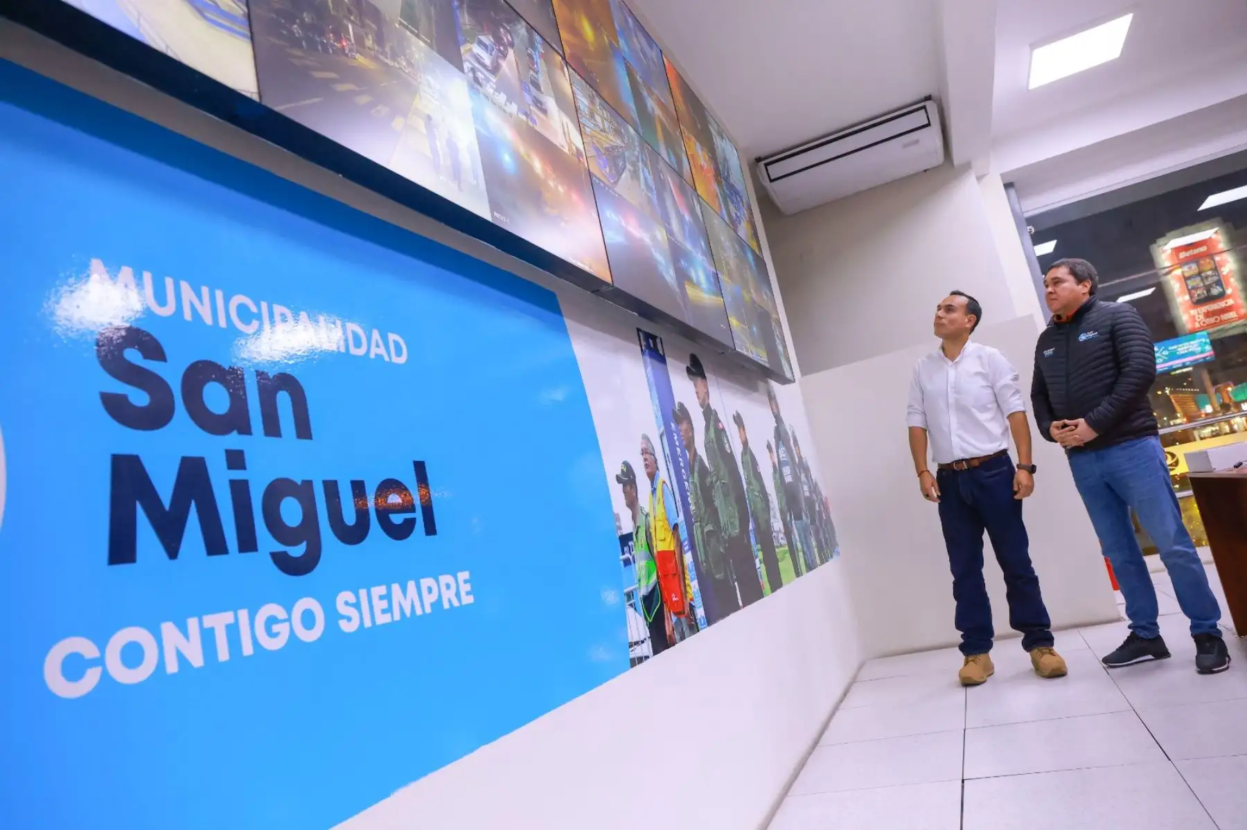 Presidente José Jerí lideró requisa en el penal Sarita Colonia para reducir extorsiones en el Callao. Foto: ANDINA/Prensa Presidencia Presidente José Jerí lideró requisa en el penal Sarita Colonia para reducir extorsiones en el Callao. Foto: ANDINA/Prensa Presidencia