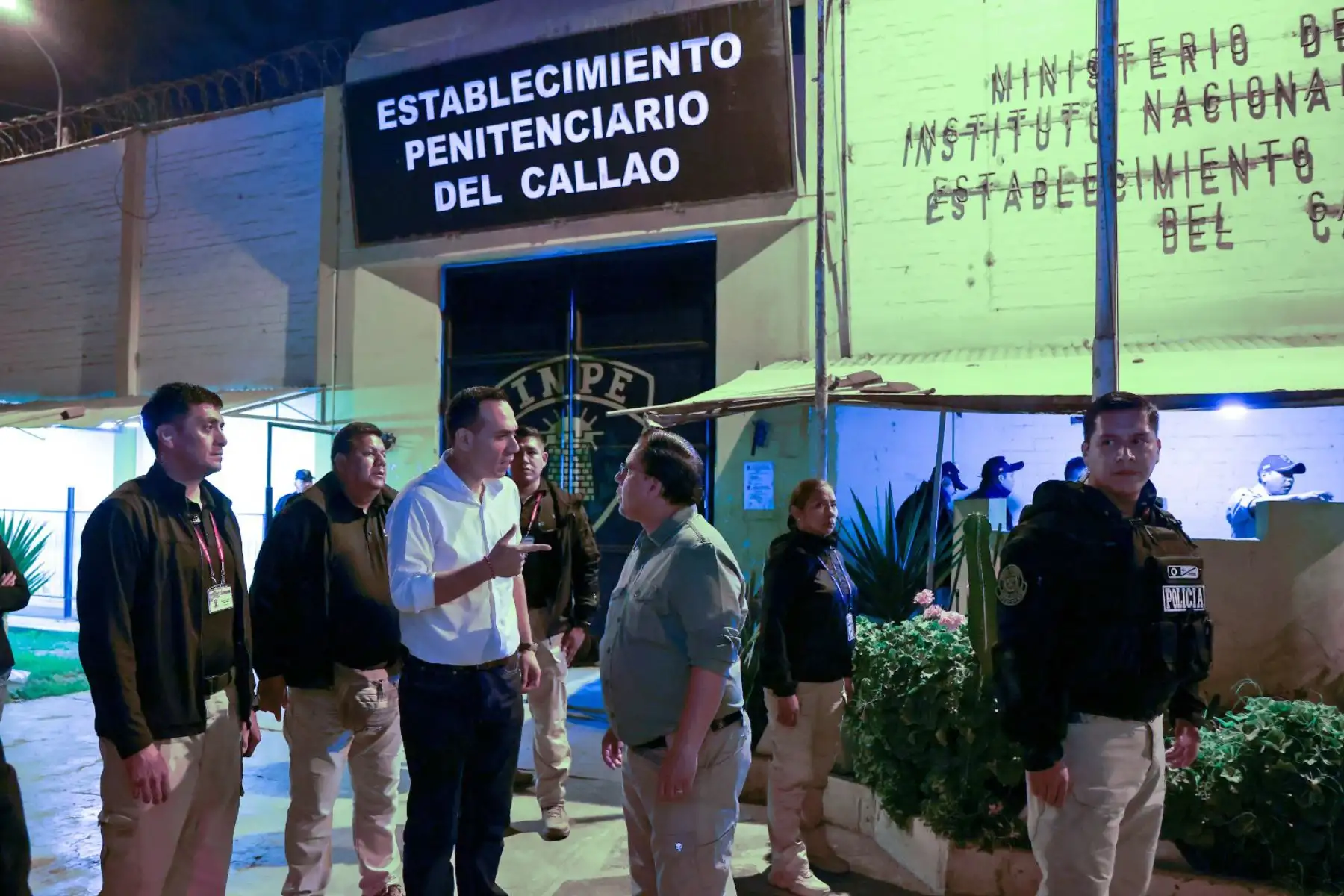 Presidente José Jerí lideró requisa en el penal Sarita Colonia para reducir extorsiones en el Callao. Foto: ANDINA/Prensa Presidencia Presidente José Jerí lideró requisa en el penal Sarita Colonia para reducir extorsiones en el Callao. Foto: ANDINA/Prensa Presidencia