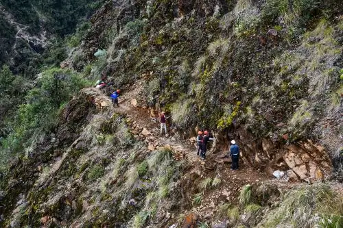 Cusco impulsa impresionante ruta amazónica para acceder a parque arqueológico Choquequirao