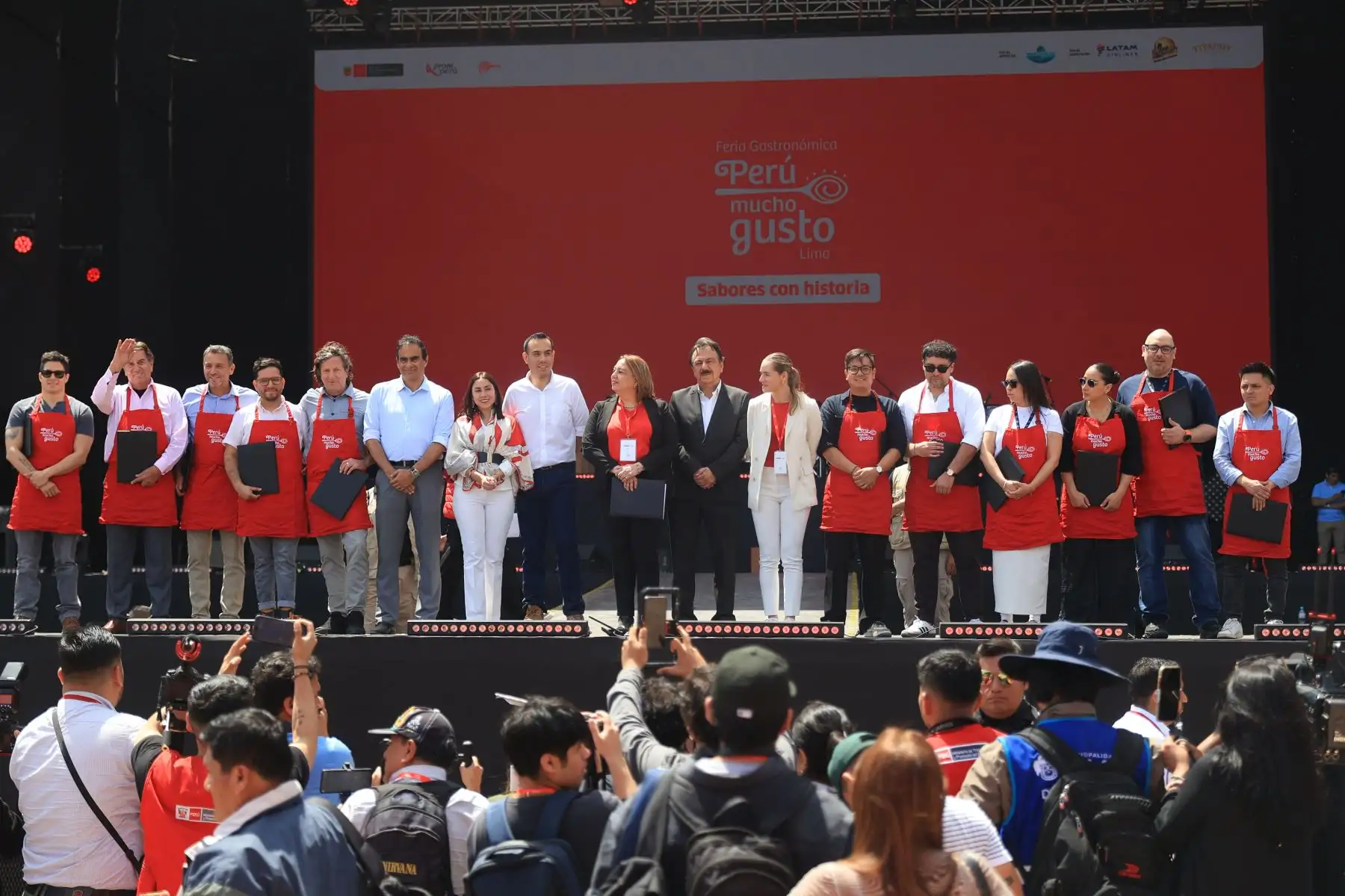 El presidente José Jerí Oré participa en la inauguración de la feria gastronómica Perú Mucho Gusto. Foto: ANDINA/ Jhonel Rodríguez El presidente José Jerí Oré participa en la inauguración de la feria gastronómica Perú Mucho Gusto. Foto: ANDINA/ Jhonel Rodríguez