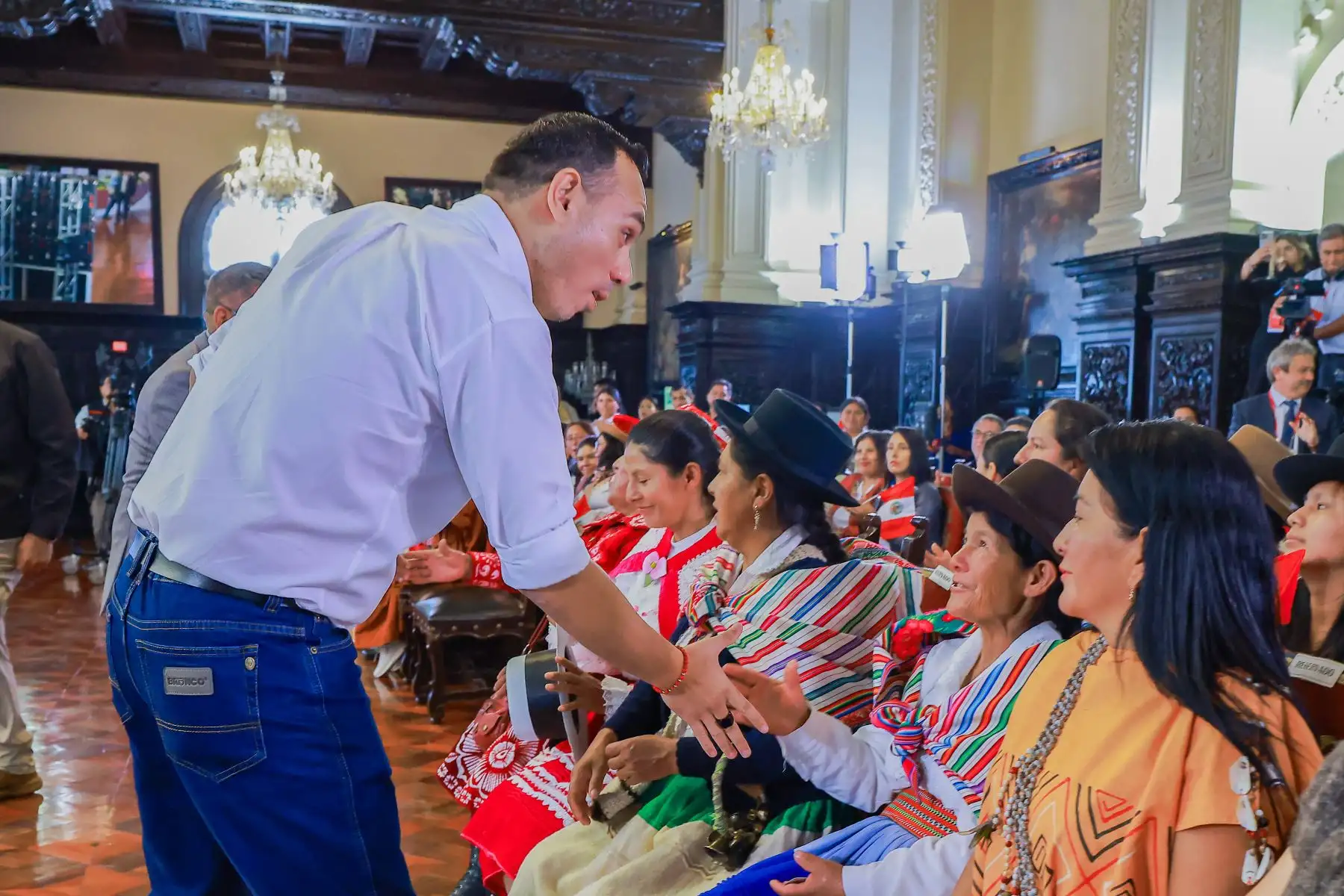 El Gobierno del Perú, a través del presidente de la República, José Jerí, impulsa la autonomía económica de mujeres rurales con la entrega de subvenciones por cerca de S/ 10 millones, durante una ceremonia realizada en Palacio de Gobierno. Foto: ANDINA/Presidencia El Gobierno del Perú, a través del presidente de la República, José Jerí, impulsa la autonomía económica de mujeres rurales con la entrega de subvenciones por cerca de S/ 10 millones, durante una ceremonia realizada en Palacio de Gobierno. Foto: ANDINA/Presidencia