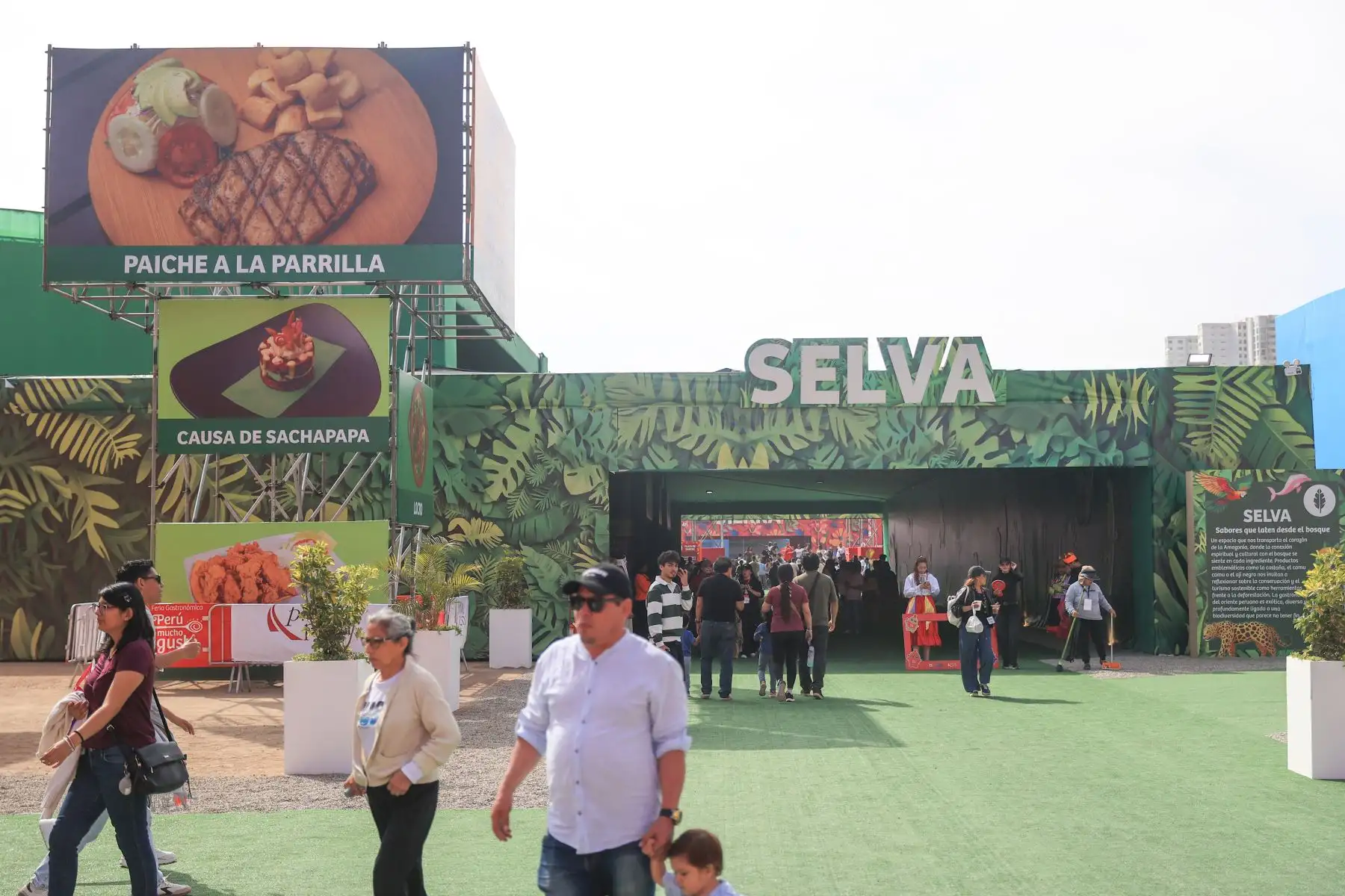 Del viernes 31 de octubre las puertas de la feria estarán abiertas de 11 a.m. hasta las 10 p.m.  Foto: ANDINA/Jhonel Rodríguez Robles Del viernes 31 de octubre las puertas de la feria estarán abiertas de 11 a.m. hasta las 10 p.m.  Foto: ANDINA/Jhonel Rodríguez Robles