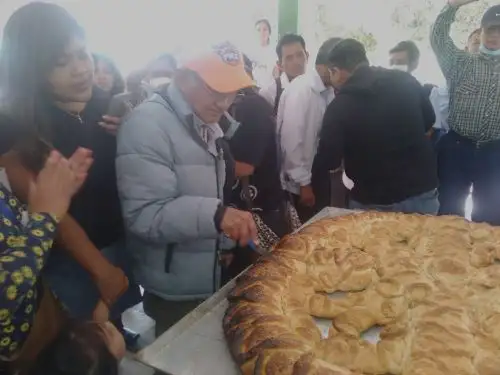 El distrito piurano de Catacaos presentará la rosca de muerto más grande del Perú este sábado 1 de noviembre como parte de las tradiciones que se realizan por el Día de Todos los Santos y que incluye las velaciones. ANDINA/Difusión
