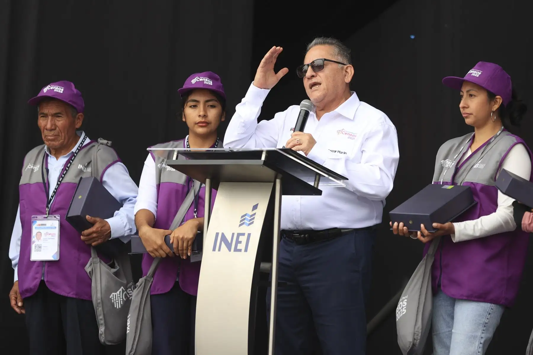 Ceremonia de clausura de los Censos Nacionales 2025, liderada por el jefe del INEI, Gaspar Morán, quien anunció el cierre del trabajo de campo oficial de los Censos Nacionales 2025: XIII de Población, VIII de Vivienda y IV de Comunidades Indígenas. Foto: ANDINA/Jhonel Rodríguez Robles Ceremonia de clausura de los Censos Nacionales 2025, liderada por el jefe del INEI, Gaspar Morán, quien anunció el cierre del trabajo de campo oficial de los Censos Nacionales 2025: XIII de Población, VIII de Vivienda y IV de Comunidades Indígenas. Foto: ANDINA/Jhonel Rodríguez Robles