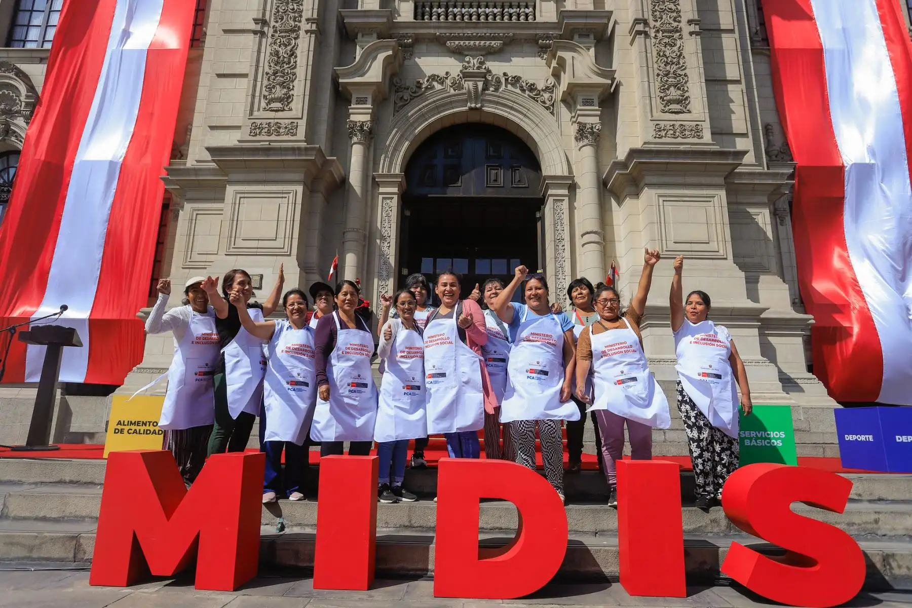 Presidente José Jerí anuncio de incremento del presupuesto del Programa de Complementación Alimentaria (PCA) para mejorar la alimentación de comedores y ollas comunes. Foto: ANDINA/Prensa Presidencia Presidente José Jerí anuncio de incremento del presupuesto del Programa de Complementación Alimentaria (PCA) para mejorar la alimentación de comedores y ollas comunes. Foto: ANDINA/Prensa Presidencia