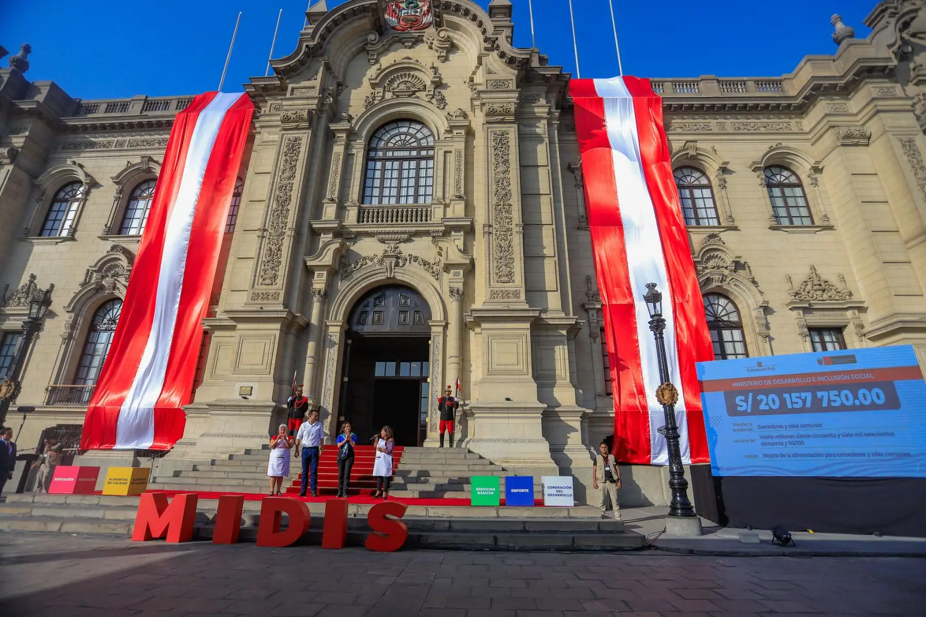 Presidente José Jerí anuncio de incremento del presupuesto del Programa de Complementación Alimentaria (PCA) para mejorar la alimentación de comedores y ollas comunes. Foto: ANDINA/Prensa Presidencia Presidente José Jerí anuncio de incremento del presupuesto del Programa de Complementación Alimentaria (PCA) para mejorar la alimentación de comedores y ollas comunes. Foto: ANDINA/Prensa Presidencia