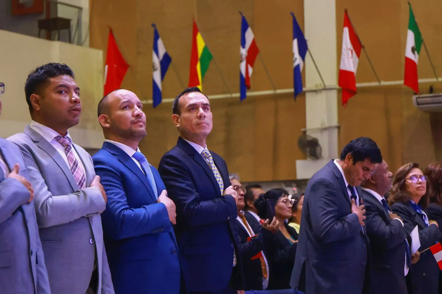 El presidente de la República José Jerí Oré participó en la ceremonia de acción de gracias por el Día Nacional de las Iglesias Cristianas Evangélicas en el Perú, organizada por la Federación de Iglesias Cristianas Evangélicas del Perú, Fe del Perú. Foto: ANDINA/Prensa Presidencia El presidente de la República José Jerí Oré participó en la ceremonia de acción de gracias por el Día Nacional de las Iglesias Cristianas Evangélicas en el Perú, organizada por la Federación de Iglesias Cristianas Evangélicas del Perú, Fe del Perú. Foto: ANDINA/Prensa Presidencia
