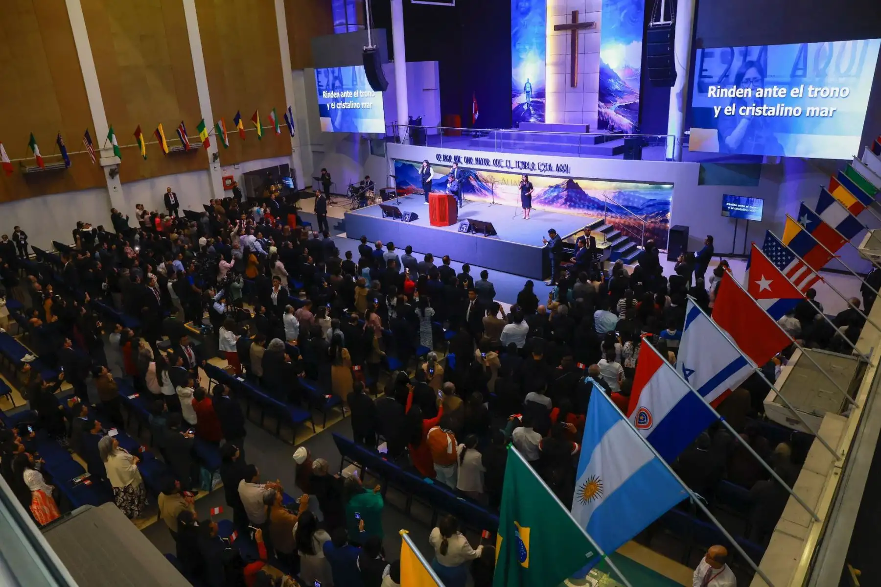 El presidente de la República José Jerí Oré participó en la ceremonia de acción de gracias por el Día Nacional de las Iglesias Cristianas Evangélicas en el Perú, organizada por la Federación de Iglesias Cristianas Evangélicas del Perú, Fe del Perú. Foto: ANDINA/Prensa Presidencia El presidente de la República José Jerí Oré participó en la ceremonia de acción de gracias por el Día Nacional de las Iglesias Cristianas Evangélicas en el Perú, organizada por la Federación de Iglesias Cristianas Evangélicas del Perú, Fe del Perú. Foto: ANDINA/Prensa Presidencia