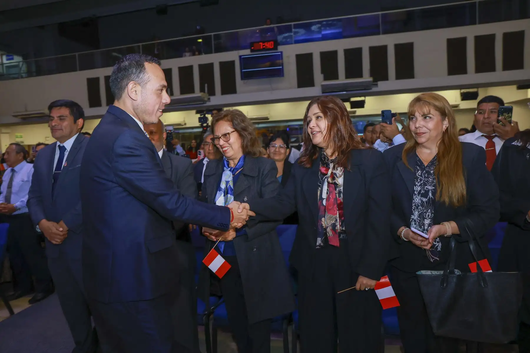 El presidente de la República José Jerí Oré participó en la ceremonia de acción de gracias por el Día Nacional de las Iglesias Cristianas Evangélicas en el Perú, organizada por la Federación de Iglesias Cristianas Evangélicas del Perú, Fe del Perú. Foto: ANDINA/Prensa Presidencia El presidente de la República José Jerí Oré participó en la ceremonia de acción de gracias por el Día Nacional de las Iglesias Cristianas Evangélicas en el Perú, organizada por la Federación de Iglesias Cristianas Evangélicas del Perú, Fe del Perú. Foto: ANDINA/Prensa Presidencia