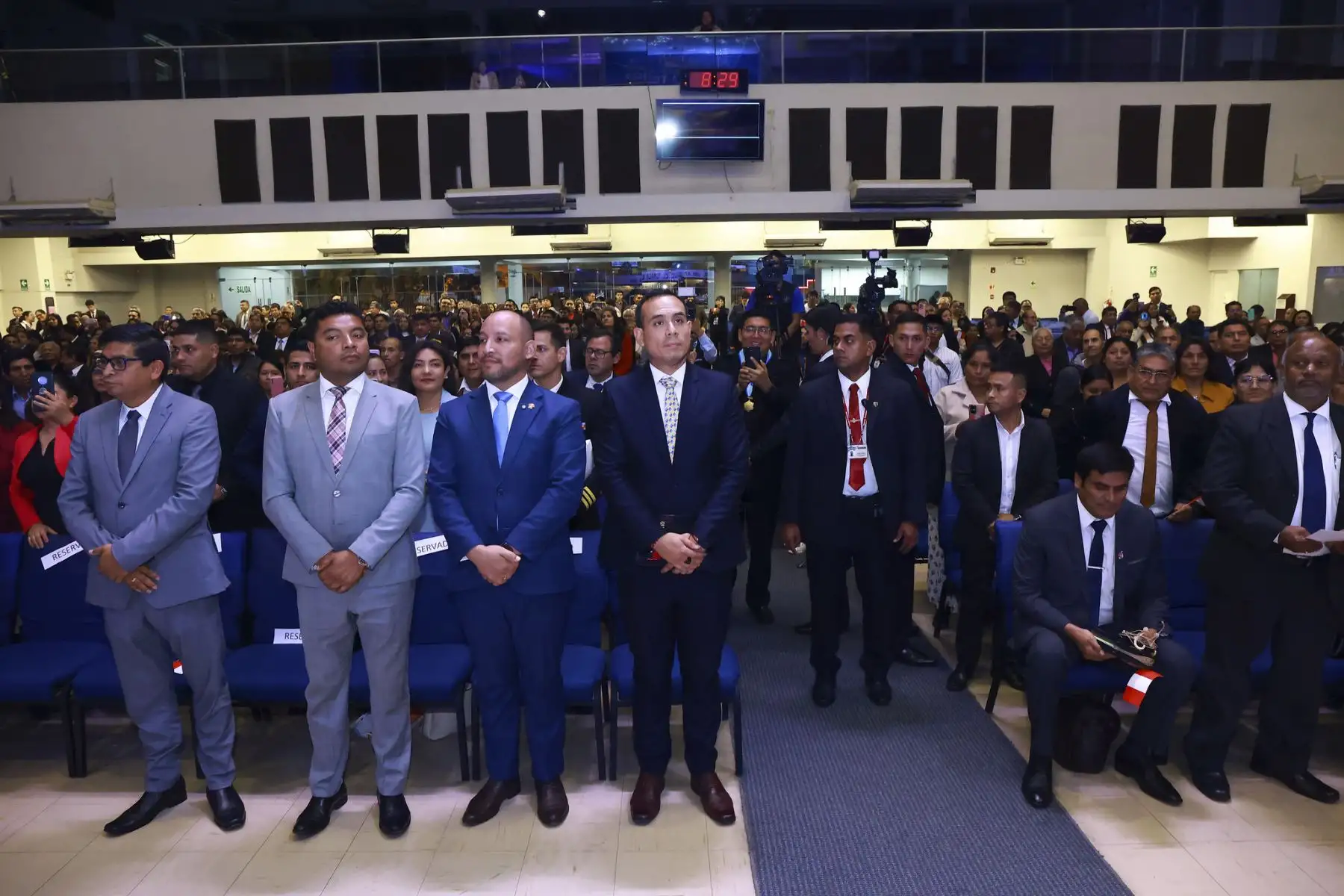 El presidente de la República José Jerí Oré participó en la ceremonia de acción de gracias por el Día Nacional de las Iglesias Cristianas Evangélicas en el Perú, organizada por la Federación de Iglesias Cristianas Evangélicas del Perú, Fe del Perú. Foto: ANDINA/Prensa Presidencia El presidente de la República José Jerí Oré participó en la ceremonia de acción de gracias por el Día Nacional de las Iglesias Cristianas Evangélicas en el Perú, organizada por la Federación de Iglesias Cristianas Evangélicas del Perú, Fe del Perú. Foto: ANDINA/Prensa Presidencia
