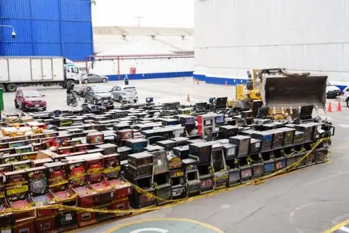 Mincetur destruye más de 550 máquinas tragamonedas ilegales en diversas regiones