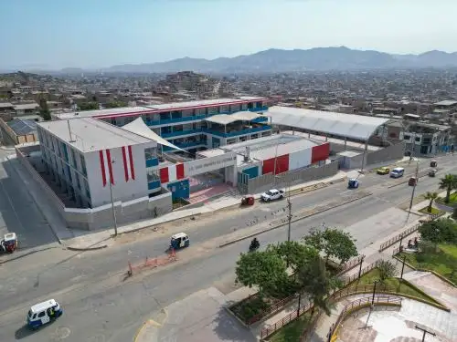 Más de S/ 1,030 millones invirtió el Ministerio de Educación (Minedu) en la construcción de 11 colegios en cuatro regiones del país en beneficio de más de 11,000 estudiantes.