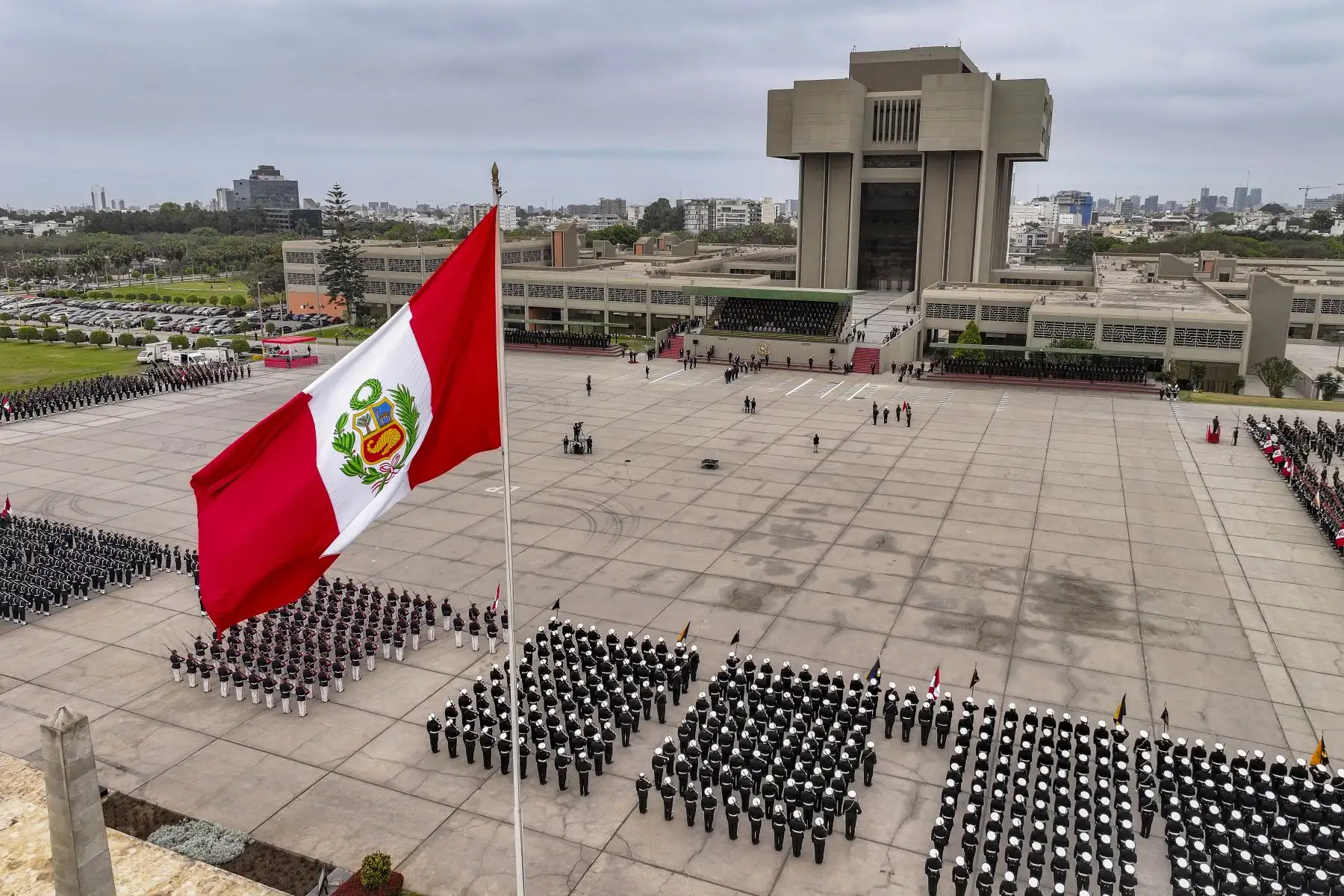 Reconocimiento al presidente José Jerí Oré, como Jefe Supremo de las Fuerzas Armadas y Policía Nacional del Perú. Foto: ANDINA/Prensa Presidencia