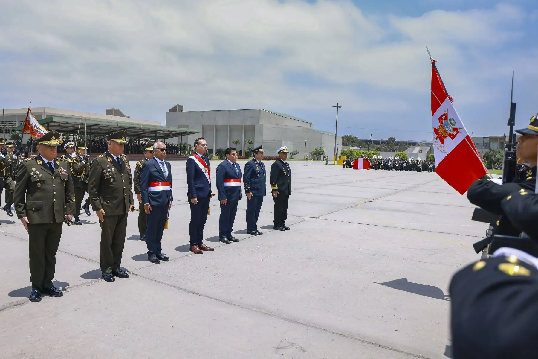 Reconocimiento al presidente José Jerí Oré, como Jefe Supremo de las Fuerzas Armadas y Policía Nacional del Perú. Foto: ANDINA/Prensa Presidencia