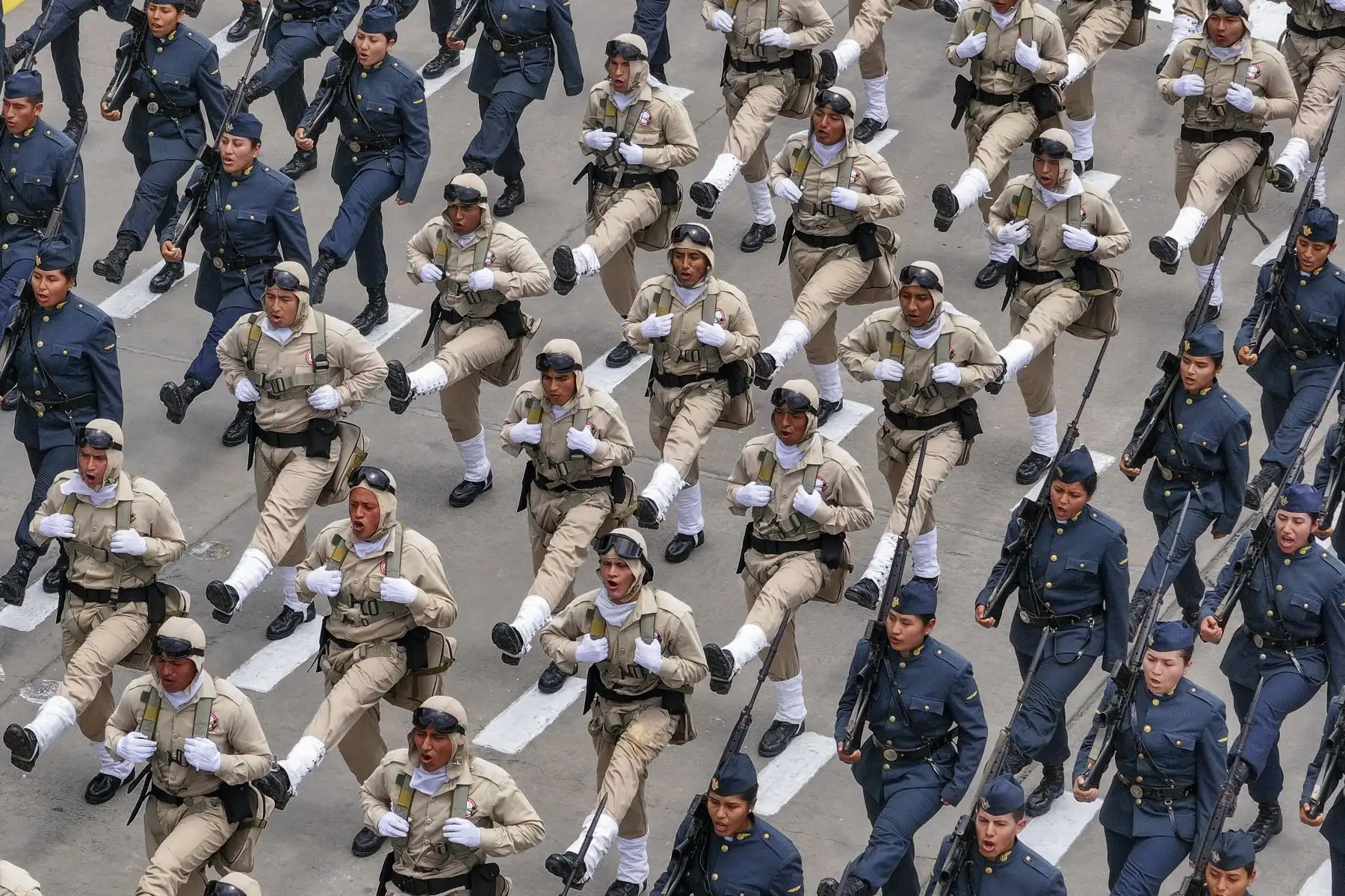 Reconocimiento al presidente José Jerí Oré, como Jefe Supremo de las Fuerzas Armadas y Policía Nacional del Perú. Foto: ANDINA/Prensa Presidencia