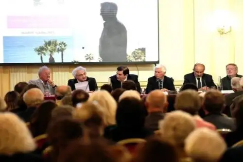 Homenaje a Mario Vargas Llosa en París. Foto: Cancillería/Difusión