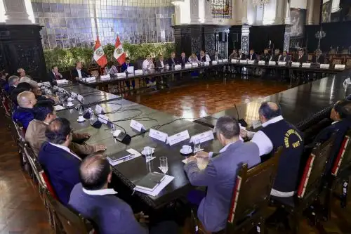 Presidente José Jerí sostiene reunión con los Gerentes de Seguridad Ciudadana de los distritos de Lima y Callao, y Gobiernos Regionales