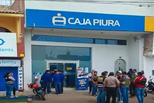 La PNP ha logrado la detención de uno de los presuntos delincuentes, precisa Caja Piura.